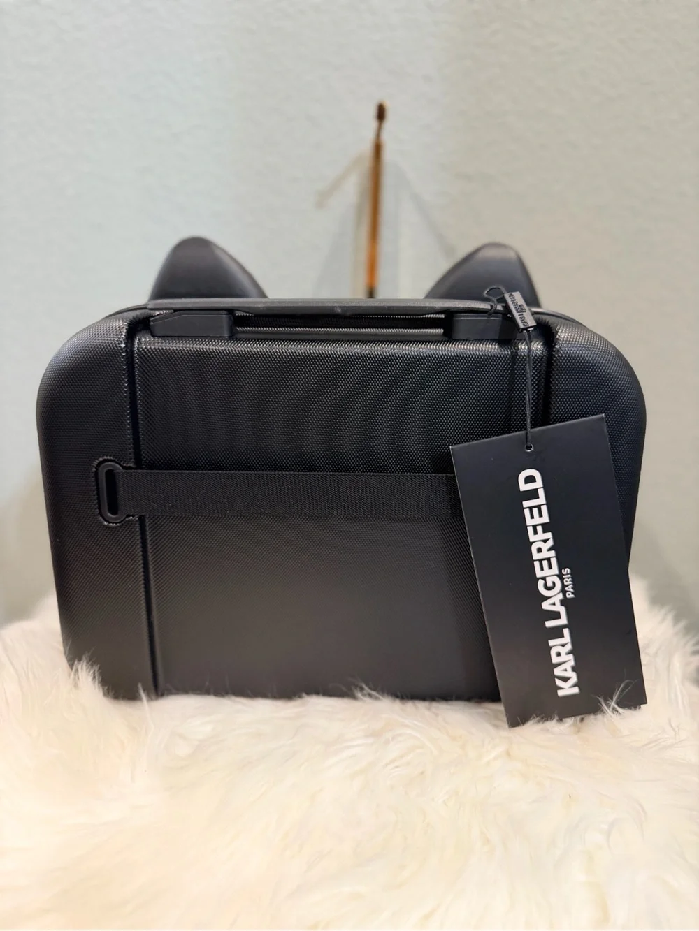 Karl Lagerfeld new tag